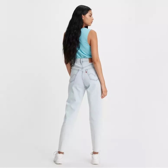 Levi’s High Waisted Taper Jeans - Picture 12 of 12